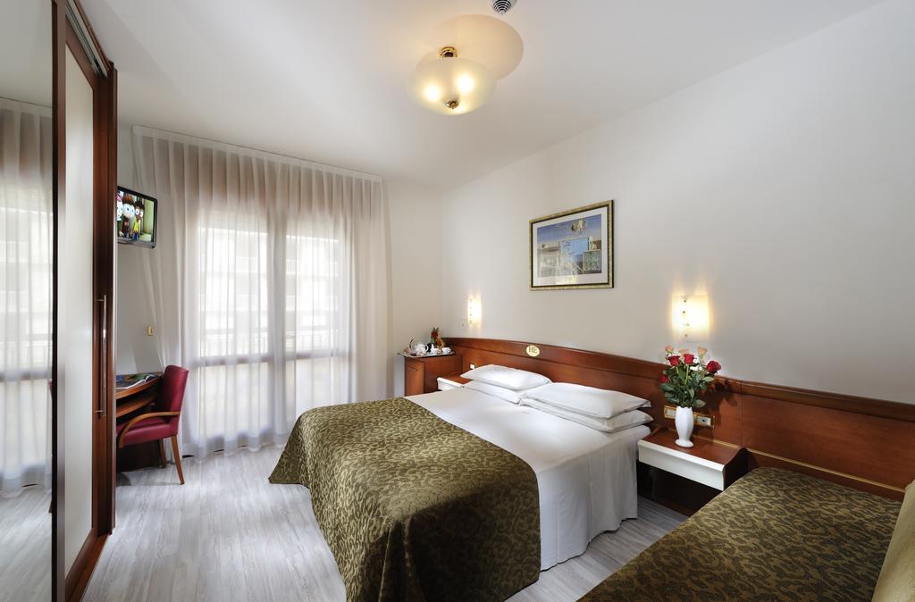 Hotel Eden Bibione Exterior photo