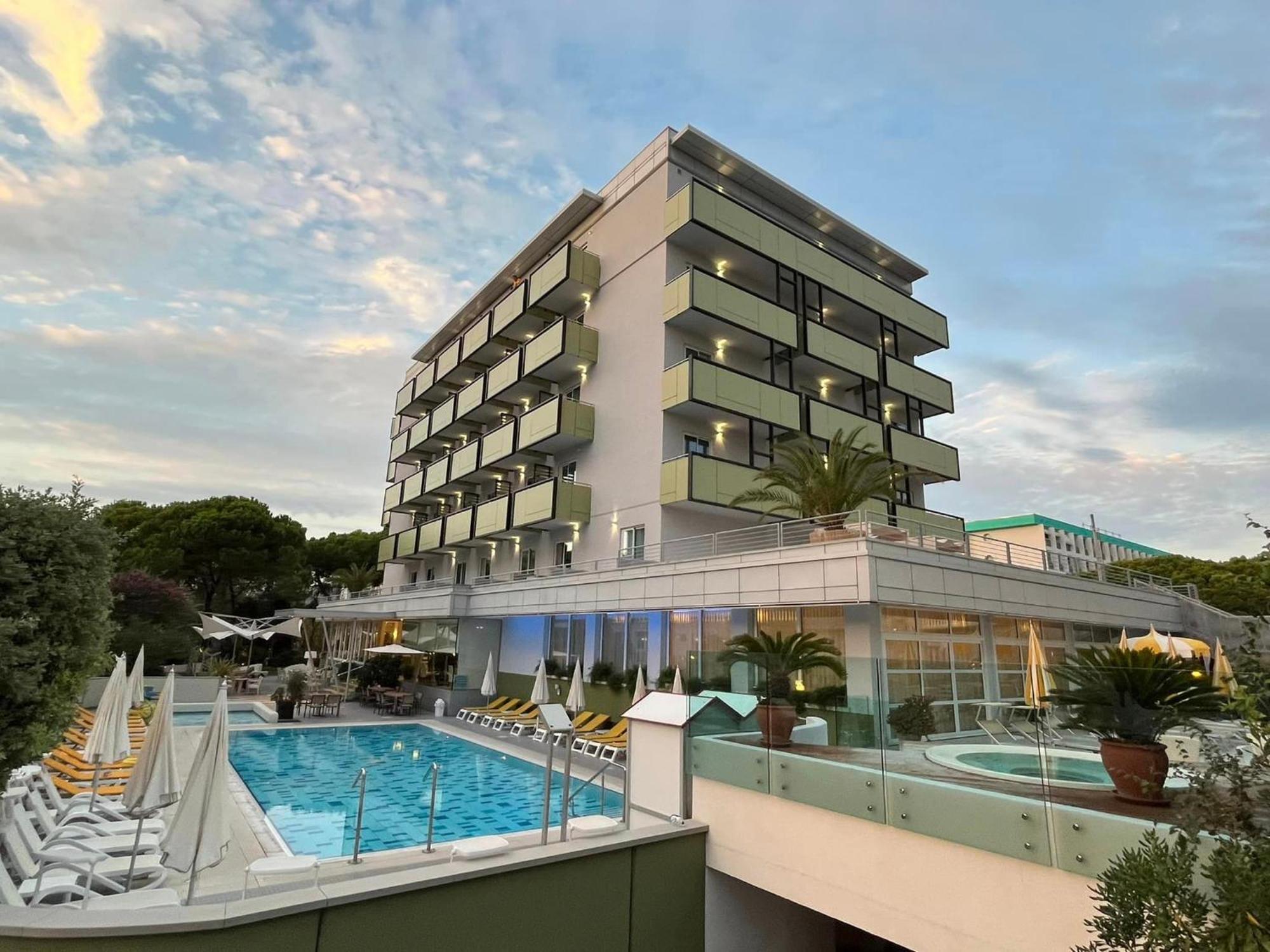 Hotel Eden Bibione Exterior photo